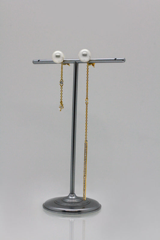 18K Akoya pärlörhängen med diamanter