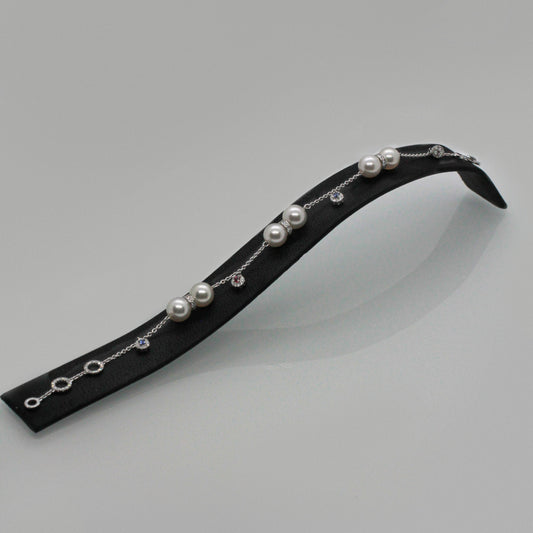 14K Vitguldarmband med Akoyapärlor, Rubiner, Safirer & Diamanter