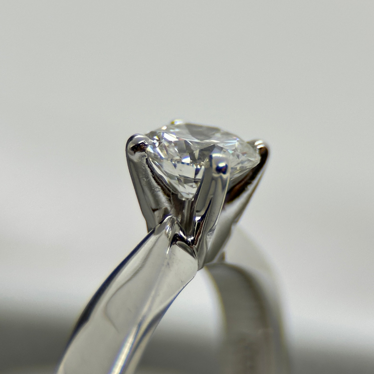18K Enstensring 0.58 ct TWVS