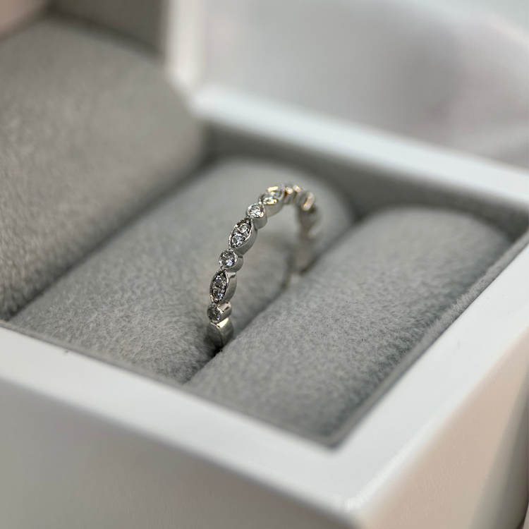 18K Alliansring 0.14 ct TWVS