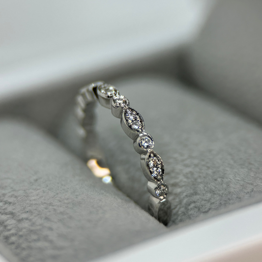 18K Alliansring 0.14 ct TWVS