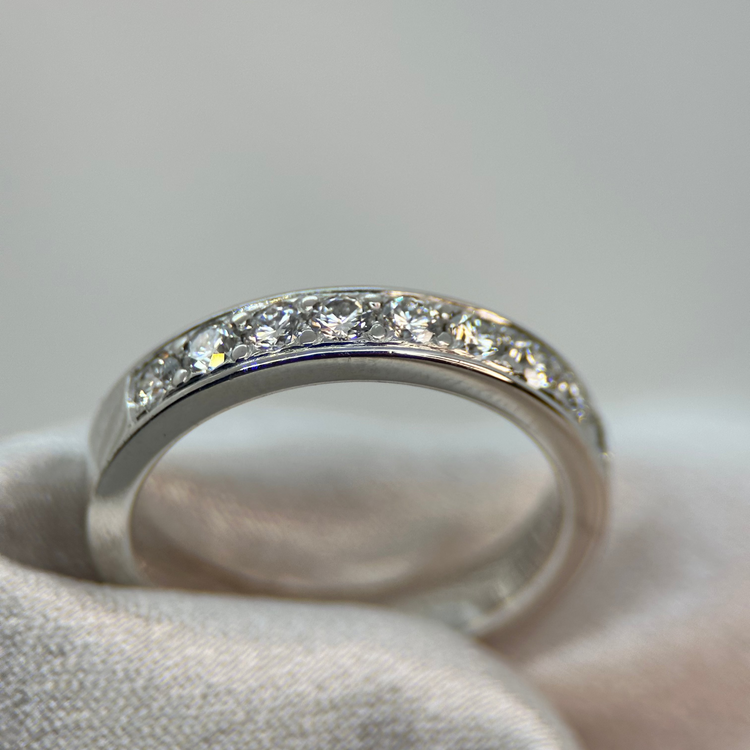 18K Halvalliansring 0.63 ct TWVS