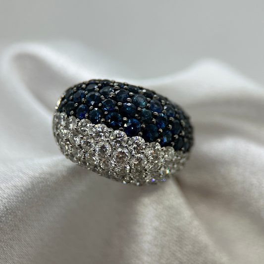18K Cocktaliring med Diamanter och Safirer