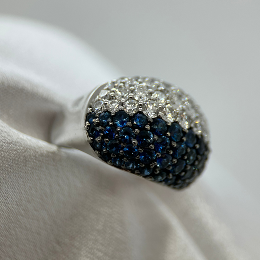 18K Cocktaliring med Diamanter och Safirer