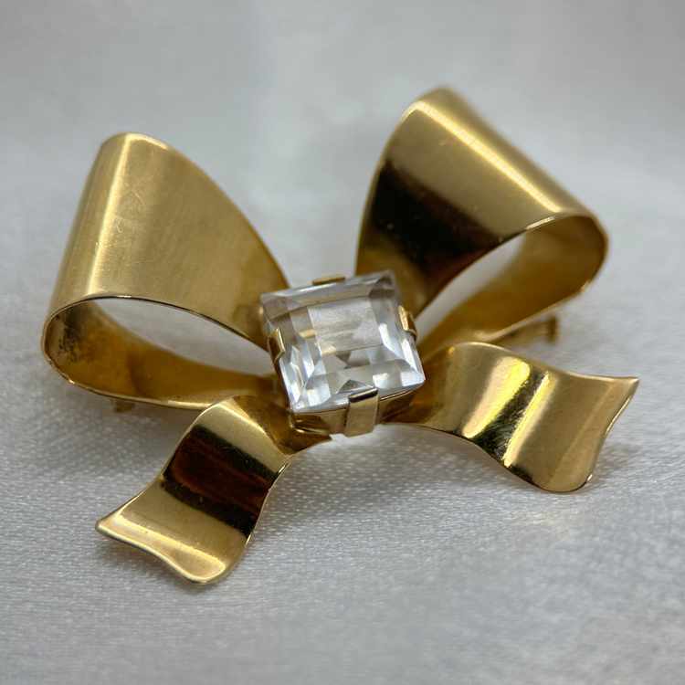 18K Brosch av Stigbert för Engelbert, 1947