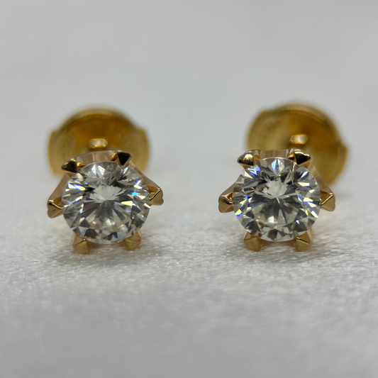 18K Diamantörhängen i sex-klo 0.61 ct styck