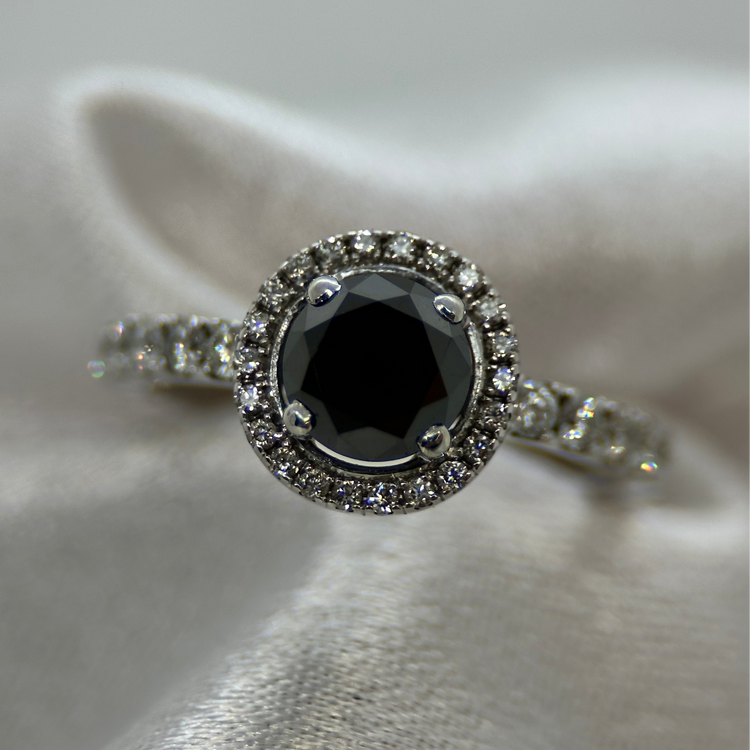 18K Halo-ring med Svart Diamant