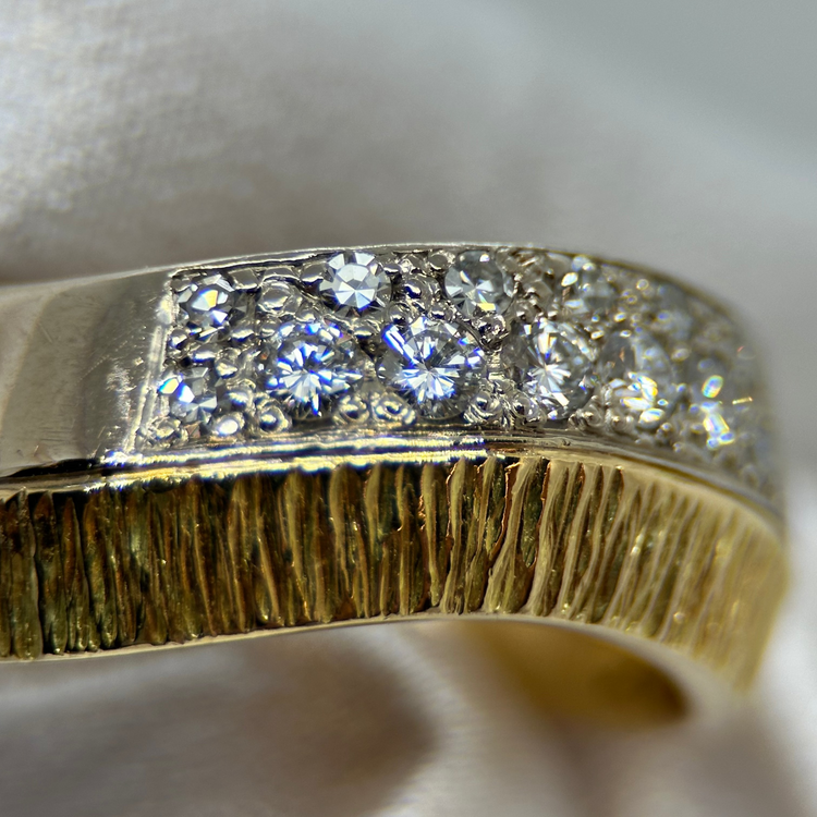 18K Diamantring i Bicolor-design