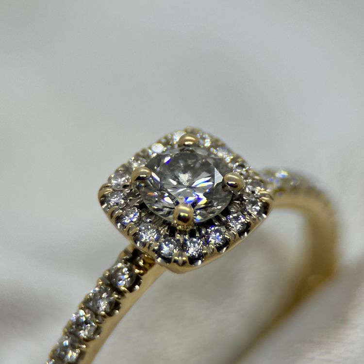 18K Gulguld Diamantring