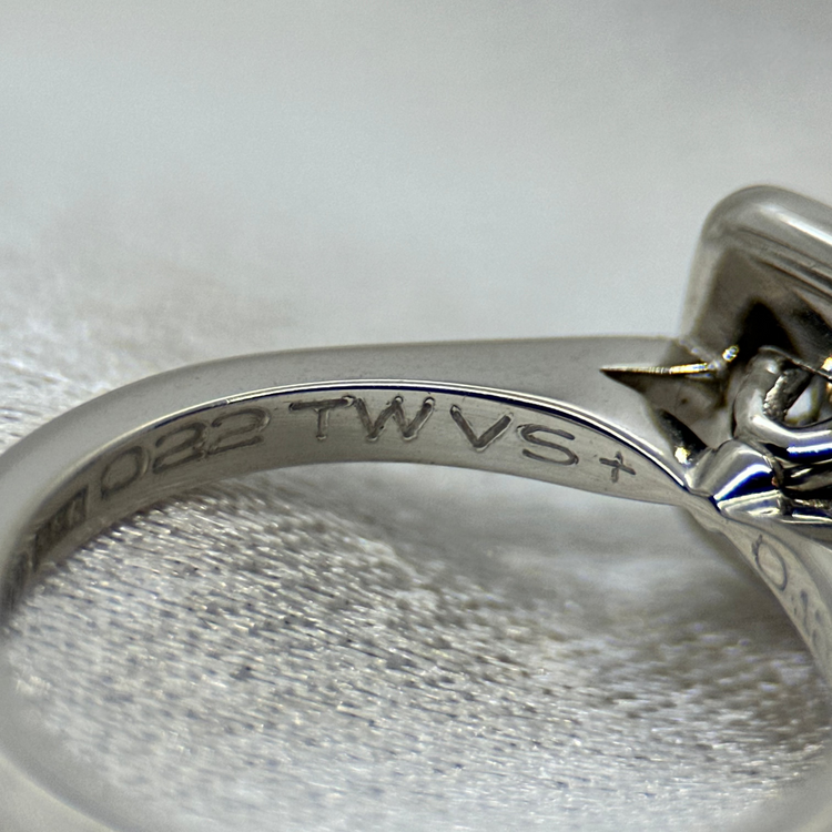 18K Diamantring i Klusterdesign