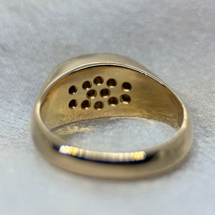 18K Klackring med tolv Diamanter