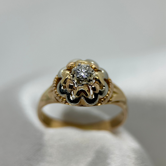 18K Diamantring i Blomsterdesign