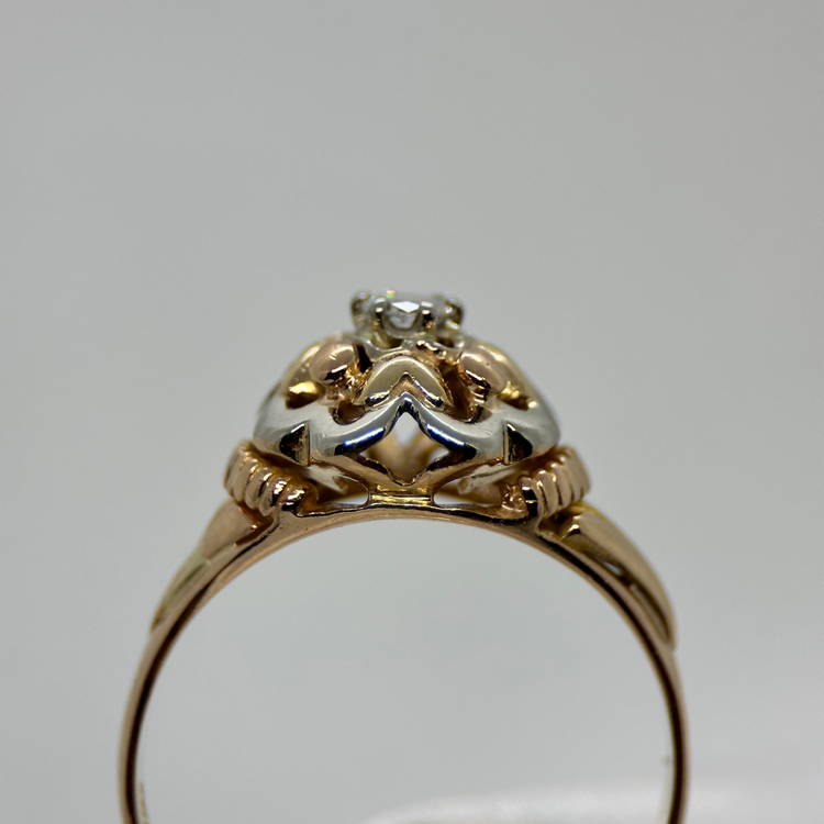 18K Diamantring i Blomsterdesign