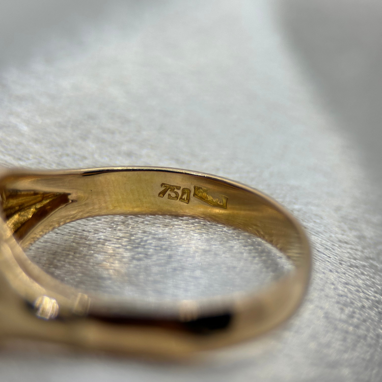 18K Diamantring i Blomsterdesign