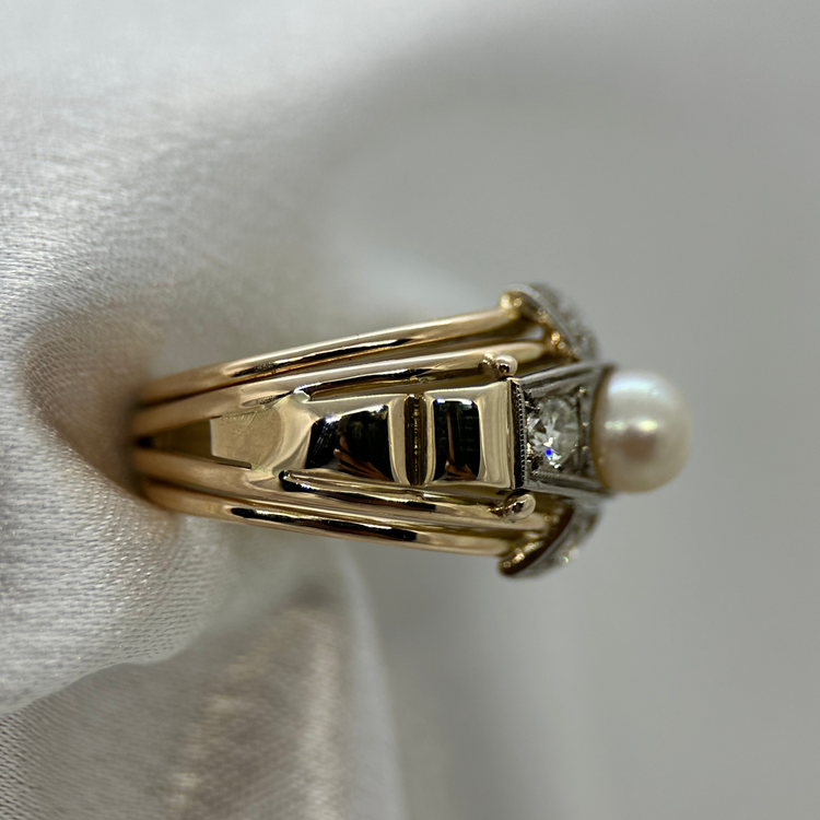 14K Diamantring med Odlad pärla