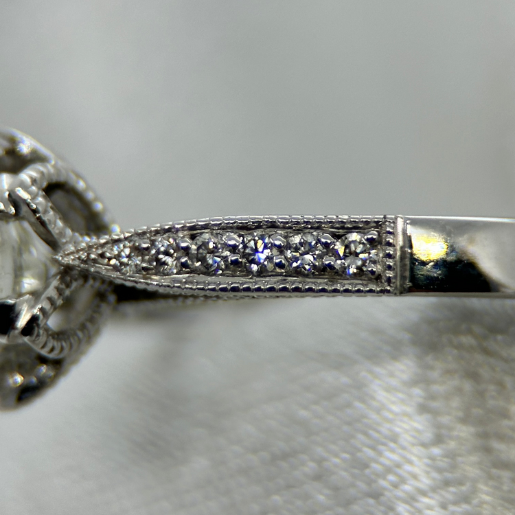 18K Diamantring med milgriffe-detaljer