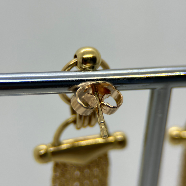 18K Guldörhängen med Tofsdesign