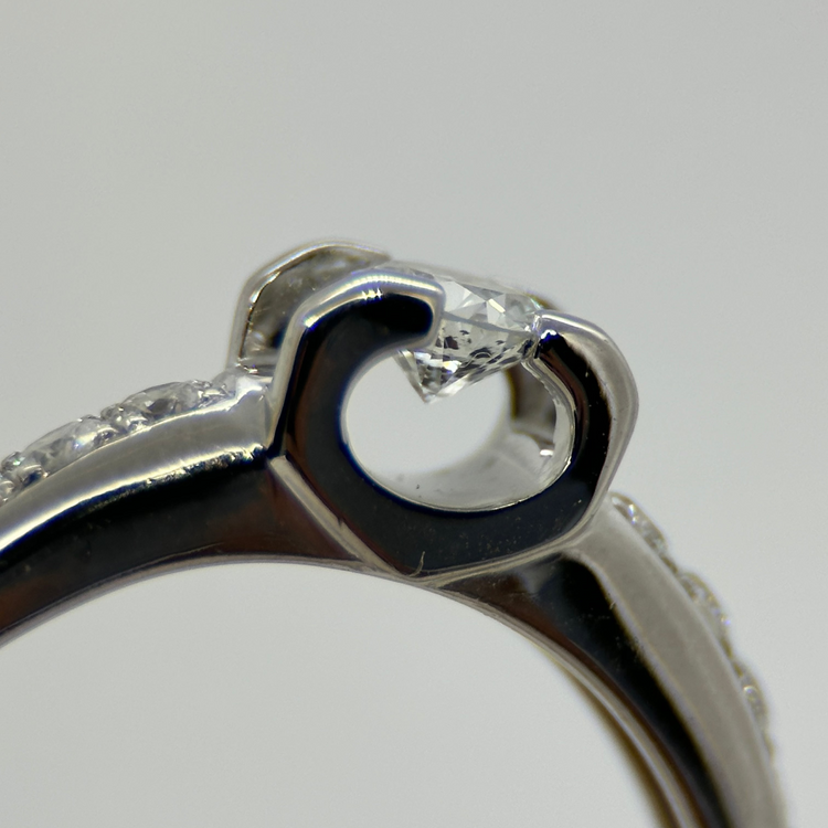 14K Diamantring med Briljantslipade Diamanter 0.65 ct