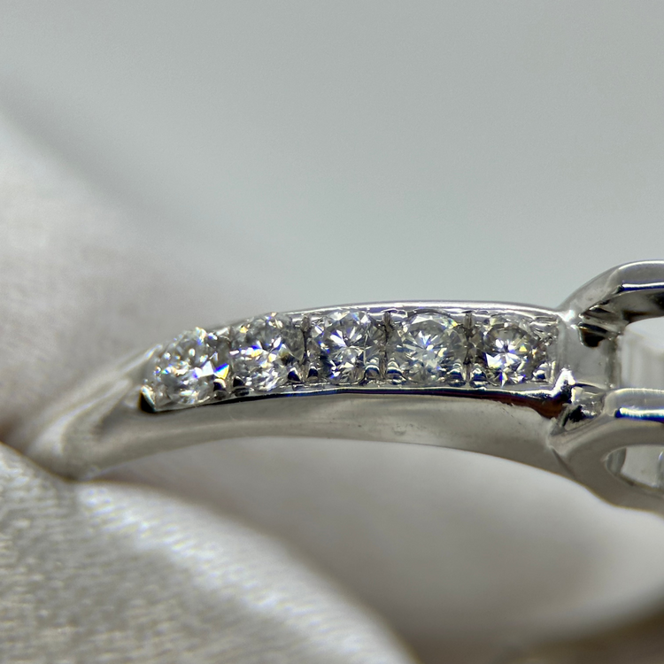 14K Diamantring med Briljantslipade Diamanter 0.65 ct