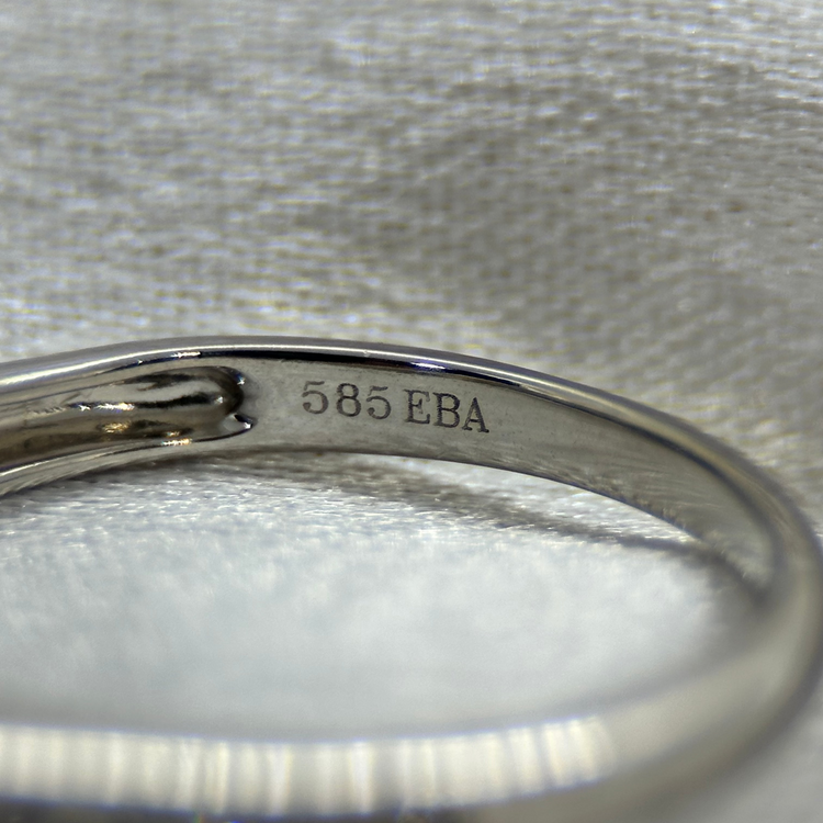 14K Diamantring med Briljantslipade Diamanter 0.65 ct