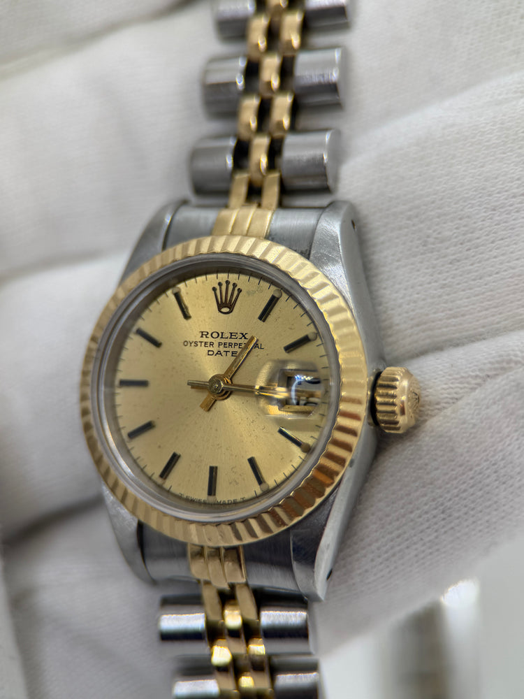 ROLEX Oyster Perpetual Date – Damklocka i stål och 18K guld