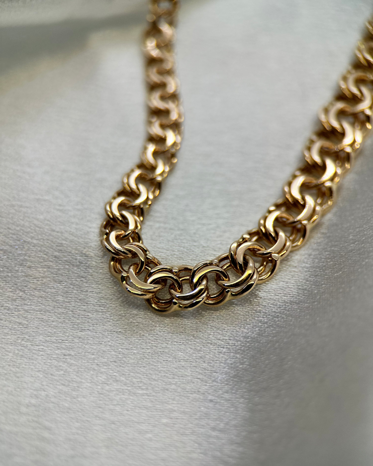 18K Handcrafted Bismarck Necklace Graduated Design 42 cm (1963)