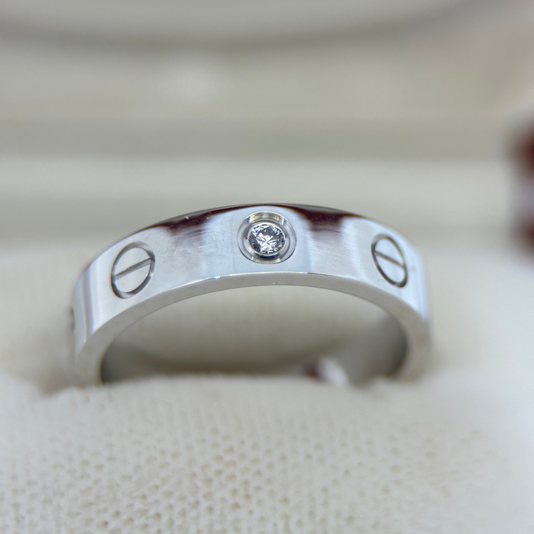 Cartier LOVE-ring med diamant, liten modell i 18K vitguld