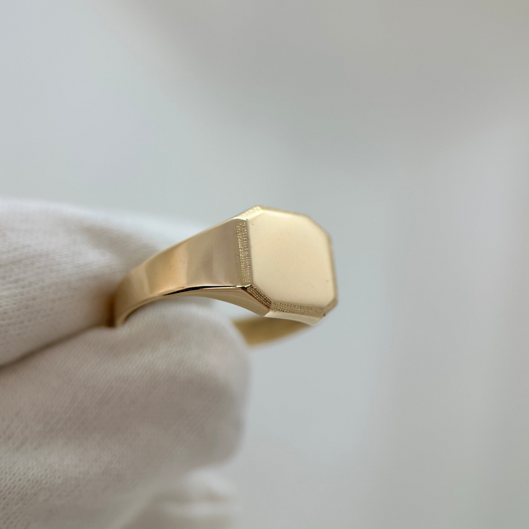 18K Vintage Gold Signet Ring – Göteborg 1987