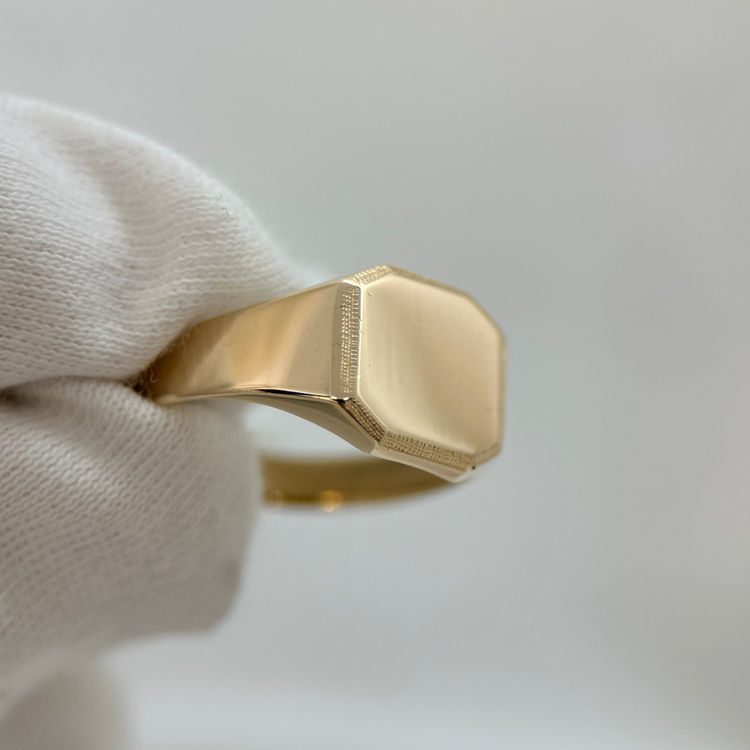 18K Vintage Gold Signet Ring – Göteborg 1987