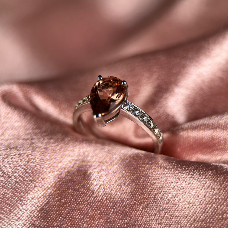 14K Rosa Turmalin och Diamantring