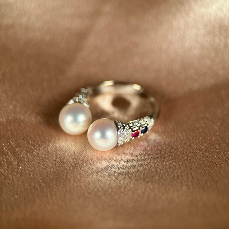 14K Akoya Pärlring med Rubin, Safir & Diamanter