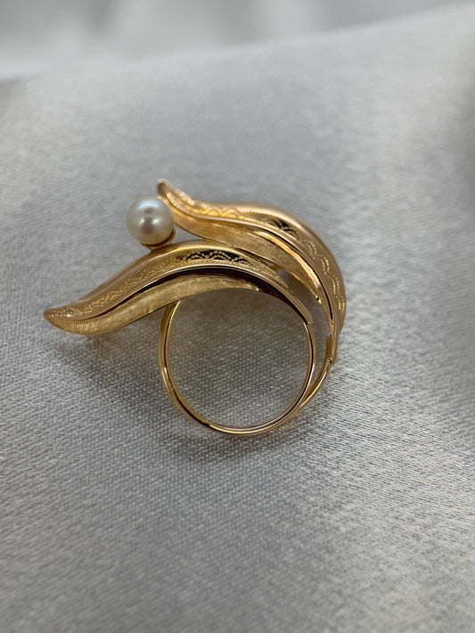 18K Bladbrosch med odlad pärla – Rödguld, 3.5 cm