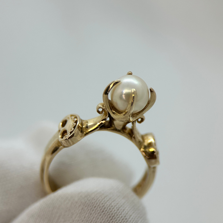 18K Ring med Odlad Pärla 1989, Storlek 56