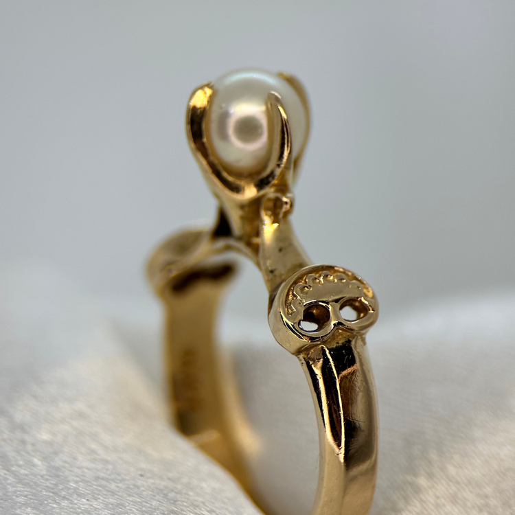 18K Ring med Odlad Pärla 1989, Storlek 56