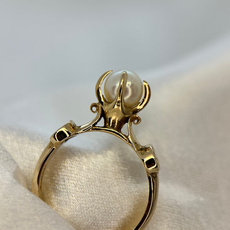 18K Ring med Odlad Pärla 1989, Storlek 56