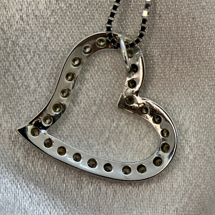 18K Hjärthänge med Diamanter – 1,20ct