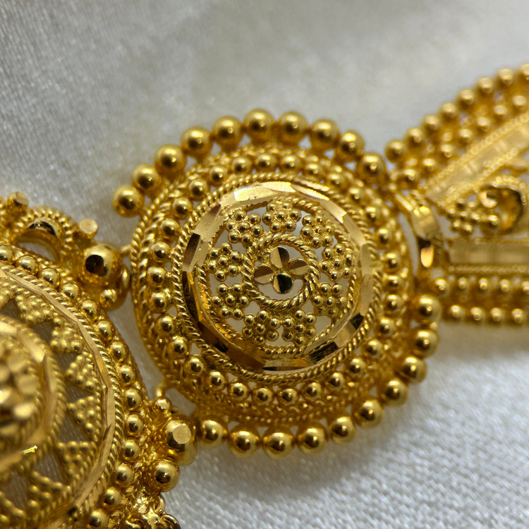 22K Indian Choker in Filigree Design - 26.2g