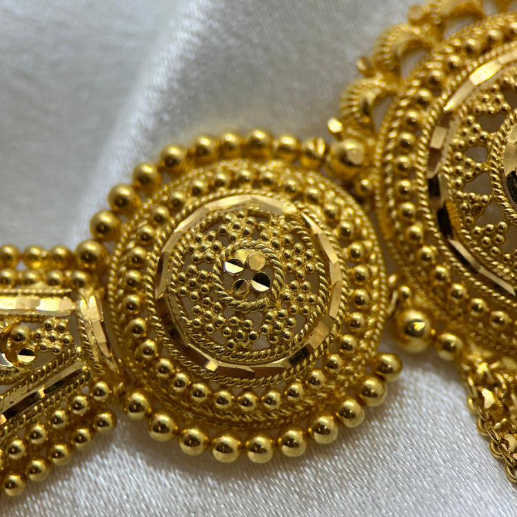 22K Indian Choker in Filigree Design - 26.2g