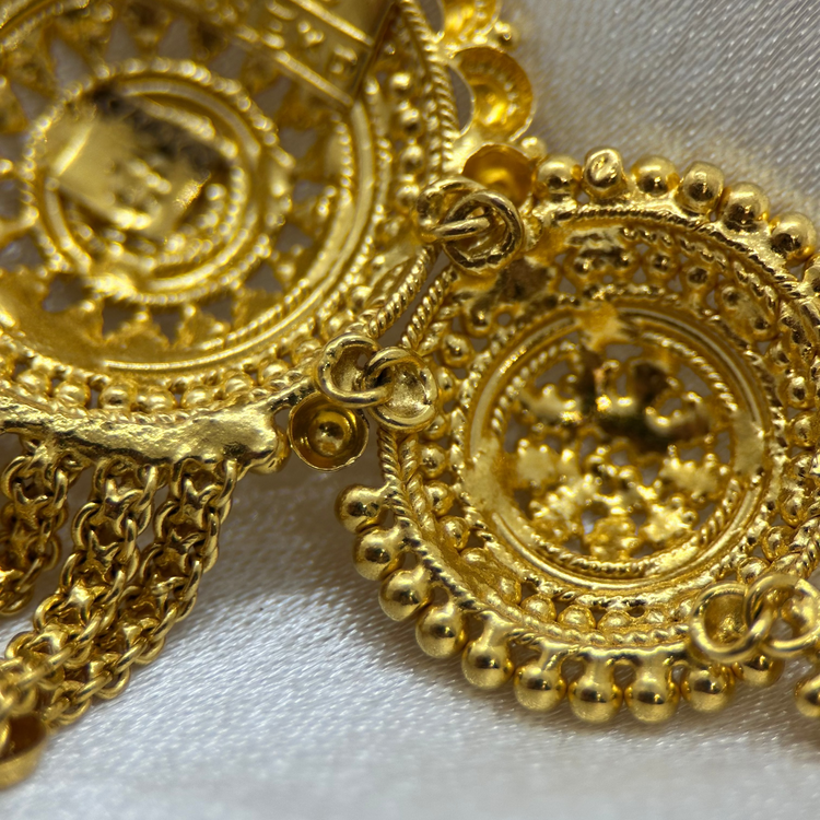 22K Indian Choker in Filigree Design - 26.2g