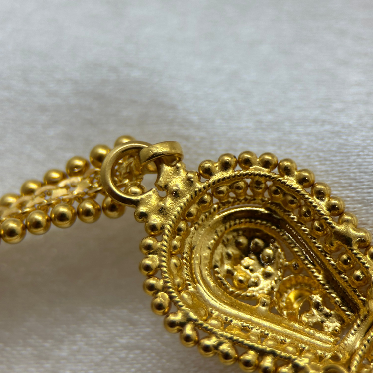 22K Indian Choker in Filigree Design - 26.2g