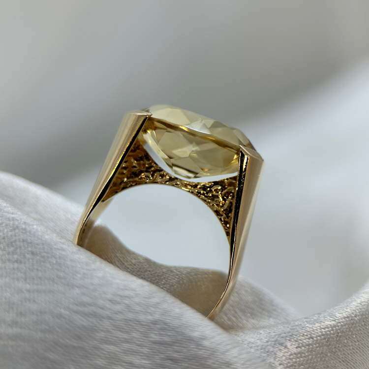 18K Citrin cocktailring av Stigbert för Engelbert 1972