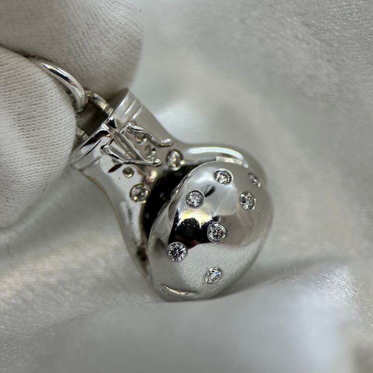 18K Diamantboxningshandske Hänge