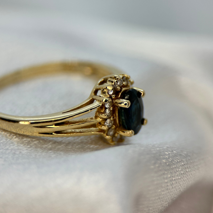 18K Sapphire and Diamond Cluster Ring, Size 50½