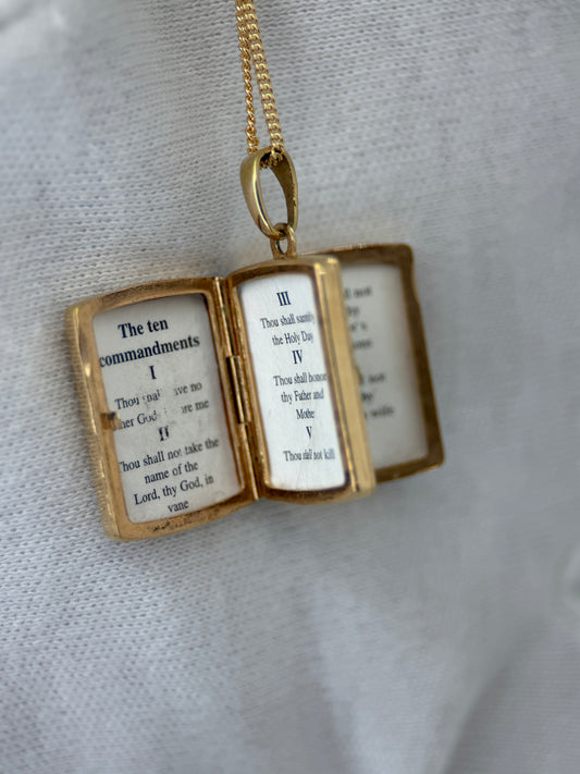18K Berlock – Bibel med de tio budorden
