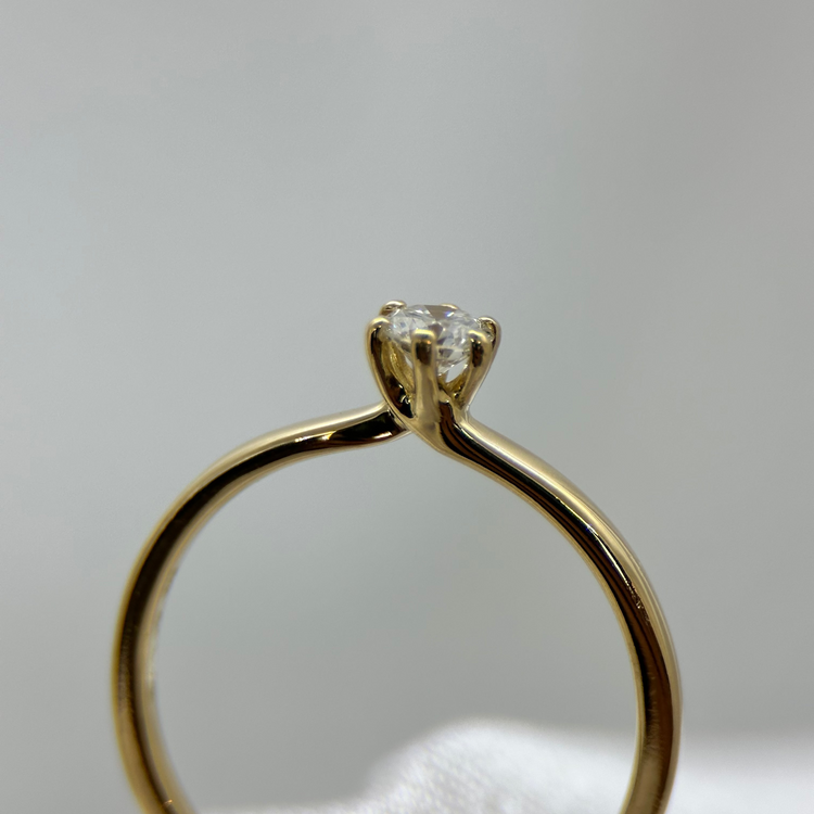 18K Enstens diamantring, 0.20ct