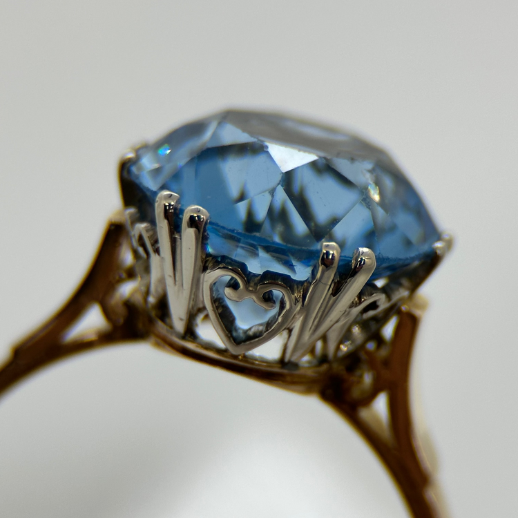 18K Vintage Ring med Blå Glassten, 1947