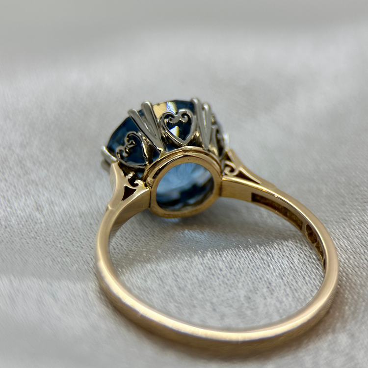 18K Vintage Ring med Blå Glassten, 1947
