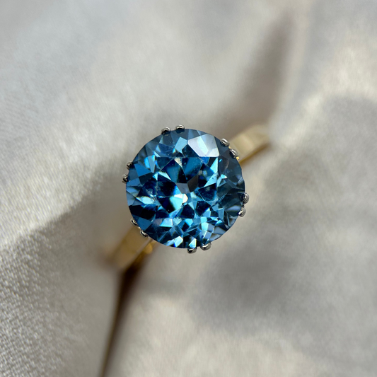 18K Vintage Ring med Blå Glassten, 1947