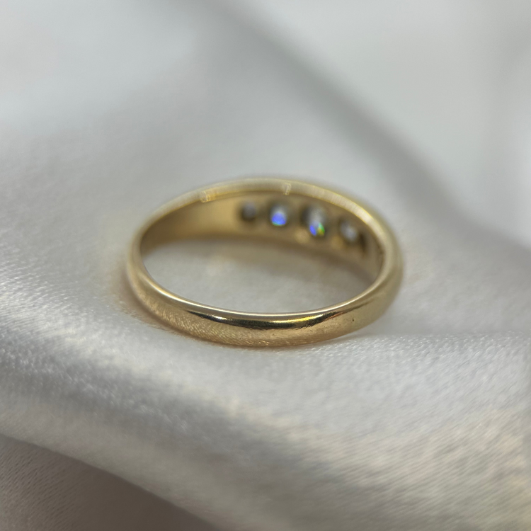 18k Guldring med 5 Diamanter - Storklek 55