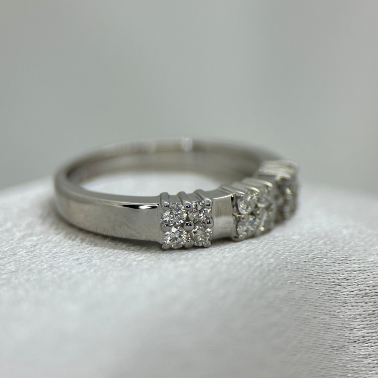 18K Kluster Diamantring 0.36ct - storlek 54½
